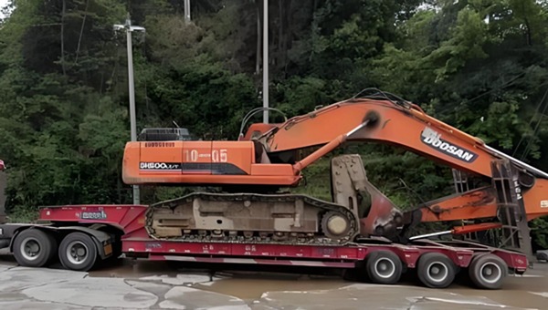 240挖機長寬高.jpg